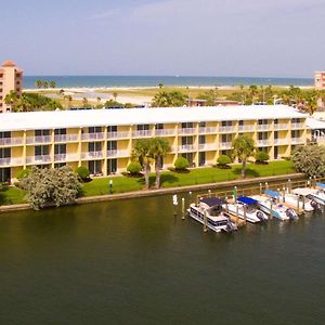 Treasure Island Hotel And Marina